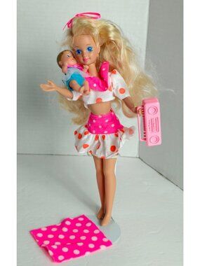 1990 Barbie Skipper Babysitter Doll #9433 Baby Pink Polka Dot Outfit Accessories